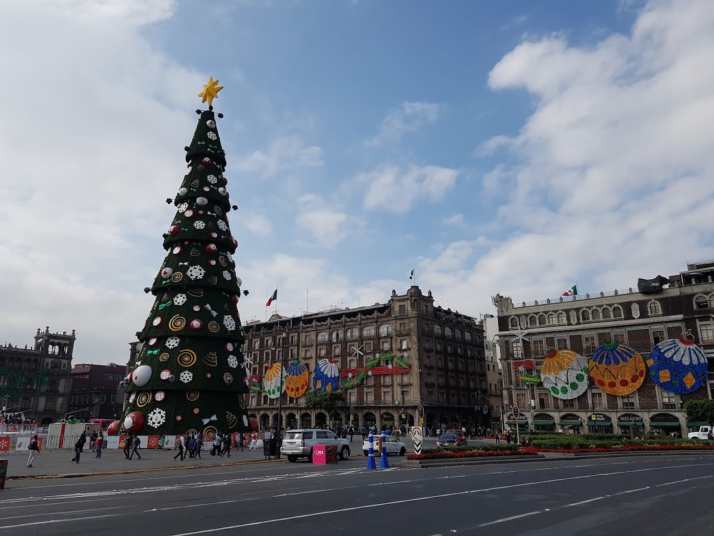 Zócalo y Catedral Metropolitana, Ciudad de México