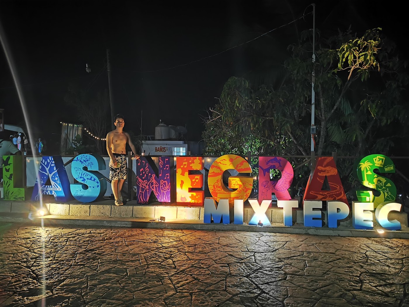 Bioluminiscencia en Laguna de Manialtepec, Puerto Escondido
